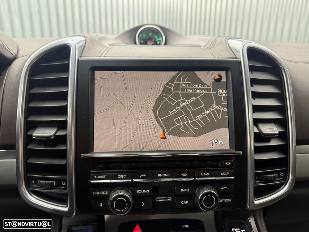 Porsche Cayenne S - 11