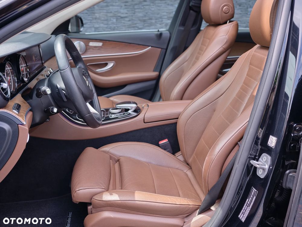 Mercedes-Benz Klasa E 220 d 9G-TRONIC - 30