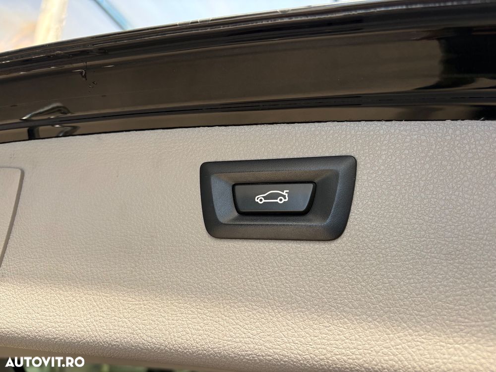 BMW Seria 3 320i AT - 20