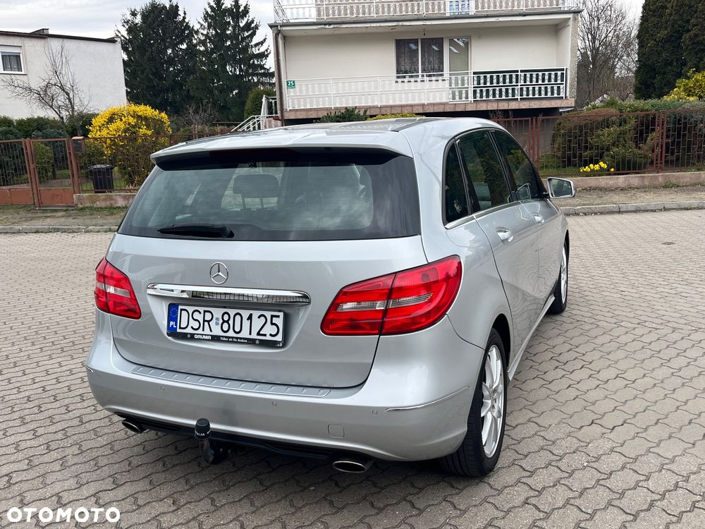Mercedes-Benz Klasa B 180 CDI (BlueEFFICIENCY) - 16