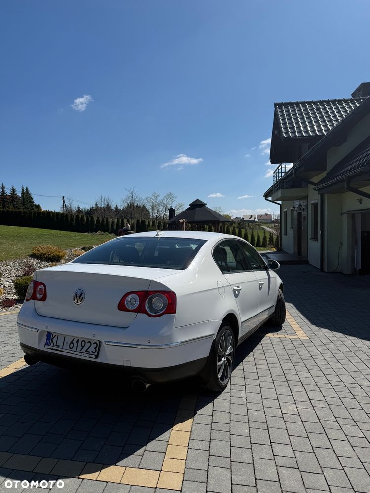 Volkswagen Passat 2.0 FSI 4Mot Comfortline - 2