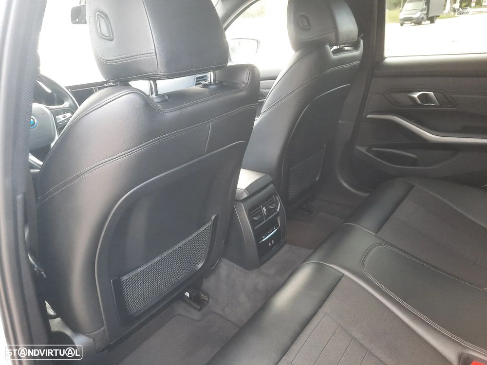 BMW 320 e Line Sport Auto - 40