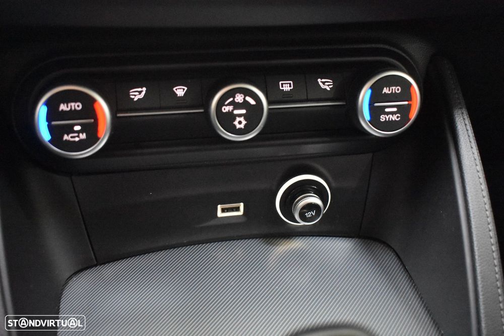 Alfa Romeo Stelvio 2.2 D Super AT8 Q4 - 32