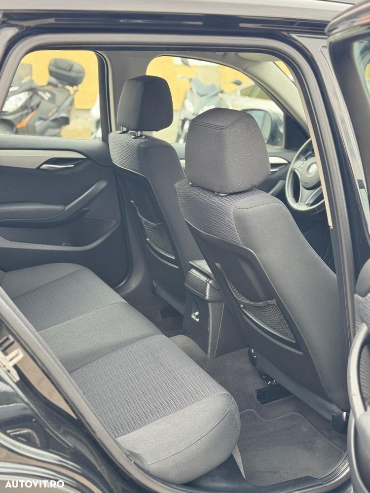 BMW X1 xDrive18d - 26