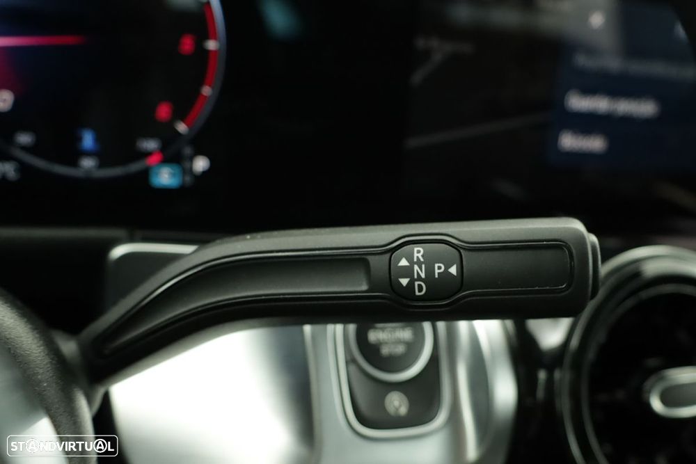 Mercedes-Benz GLB 180 d - 18