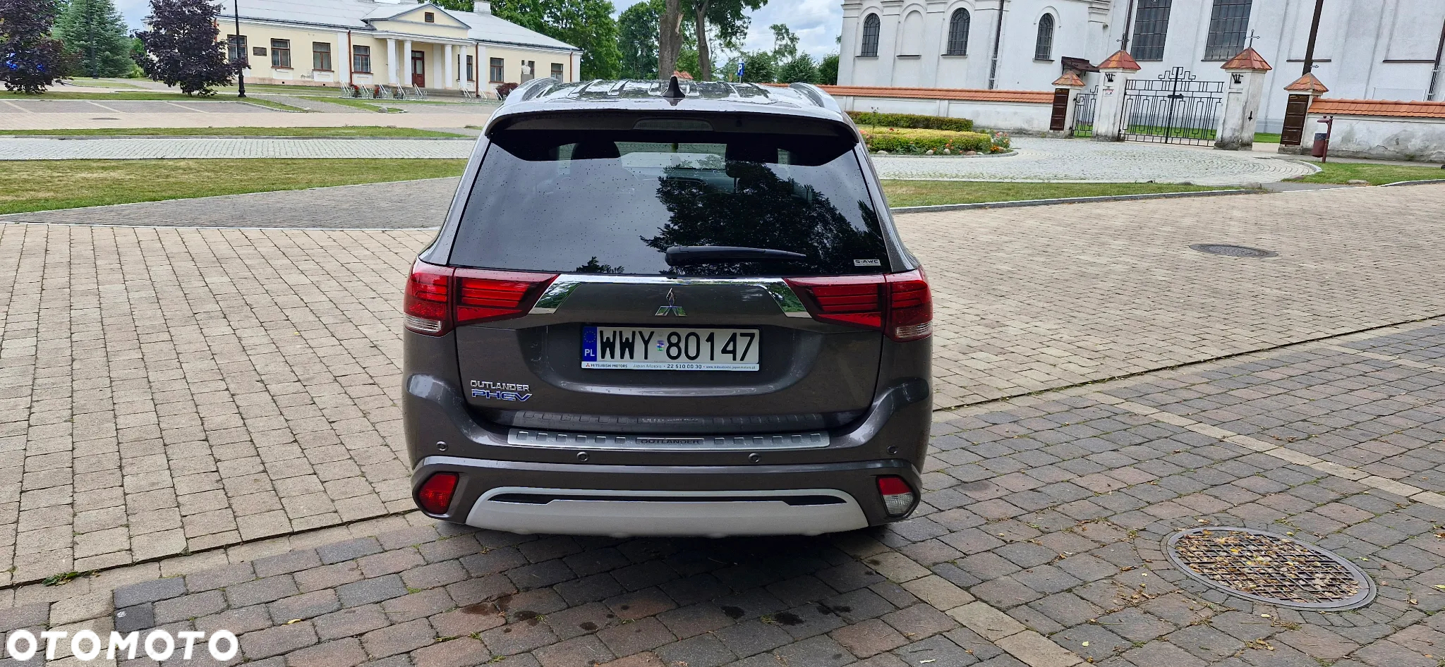 Mitsubishi Outlander PHEV Instyle - 4