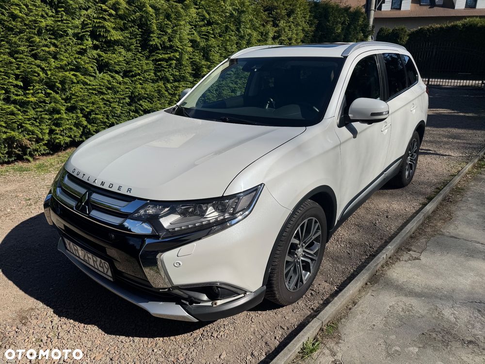 Mitsubishi Outlander 2.0 Intense + Navi 4WD CVT - 3