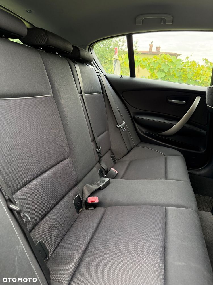 BMW Seria 1 120d - 9