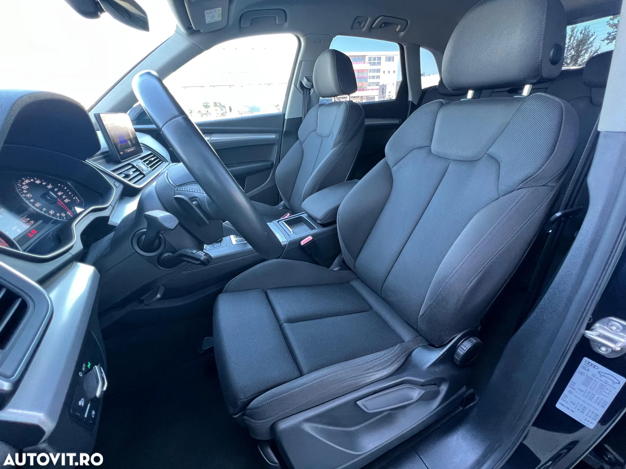 Audi Q5 2.0 40 TDI quattro S tronic Design - 12