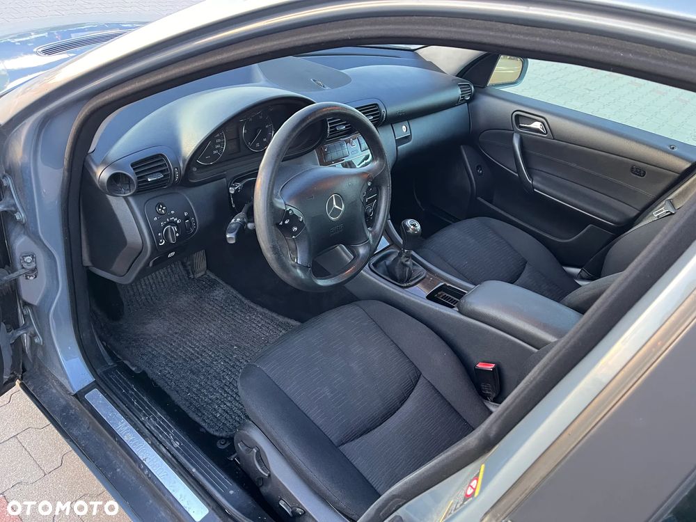 Mercedes-Benz Klasa C 200 CDI Classic - 9
