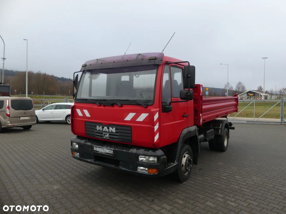 MAN LE 8.180 / 3- STRONNA WYWROTKA / BLOKADA MOSTU / - 8