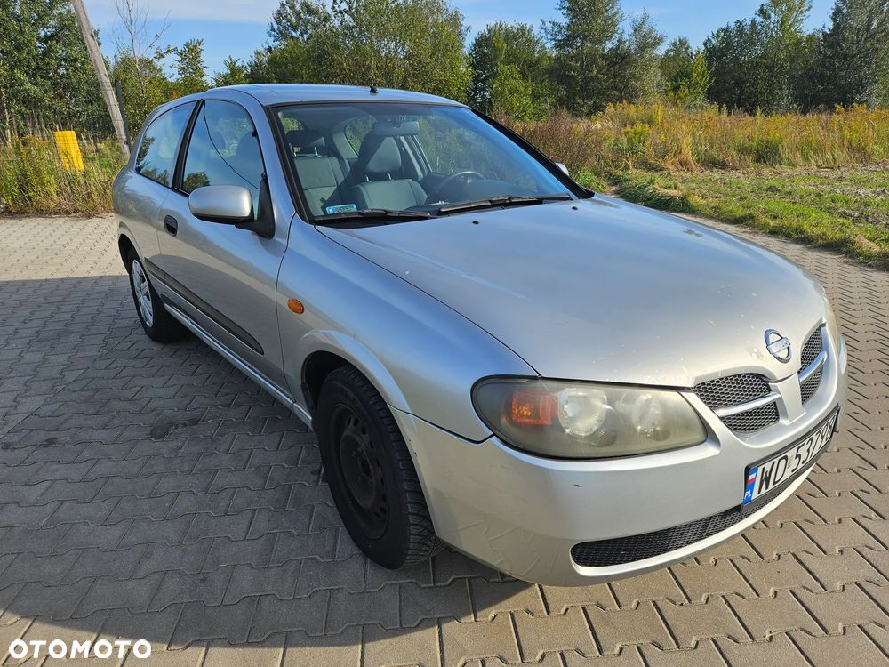 Nissan Almera