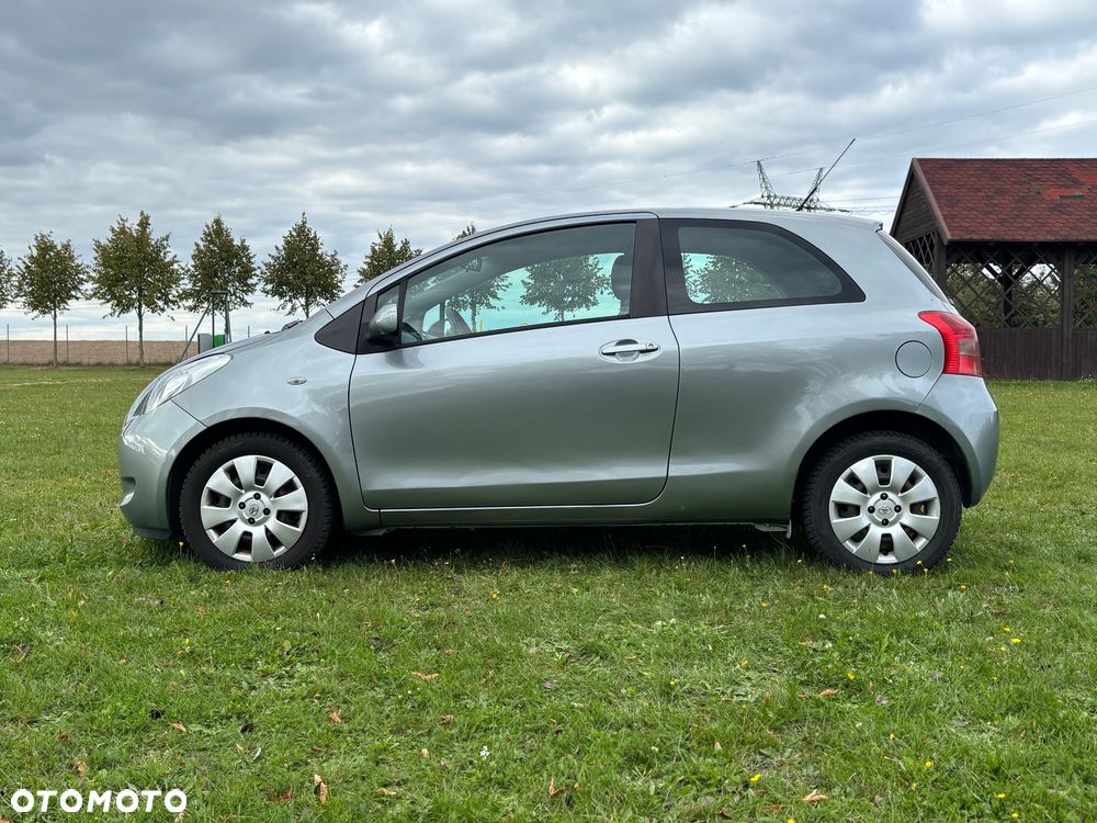 Toyota Yaris - 15