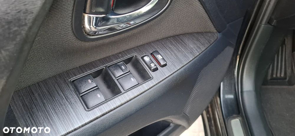 Toyota Avensis 2.0 Prestige NAVI - 14