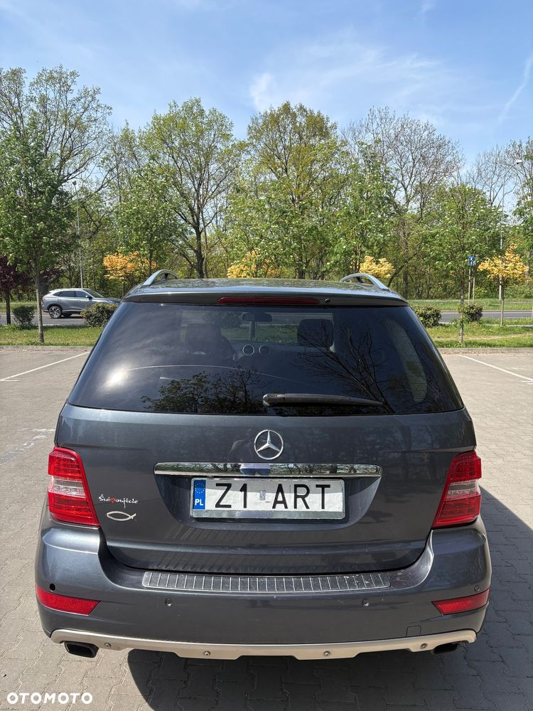 Mercedes-Benz ML 300 CDI 4Matic 7G-TRONIC DPF BlueEFFICIENCY - 7