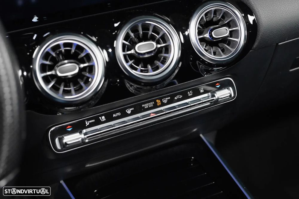 Mercedes-Benz GLA 250 e 8G-DCT AMG Line - 36