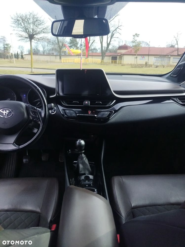 Toyota C-HR 1.2 T Prestige - 10