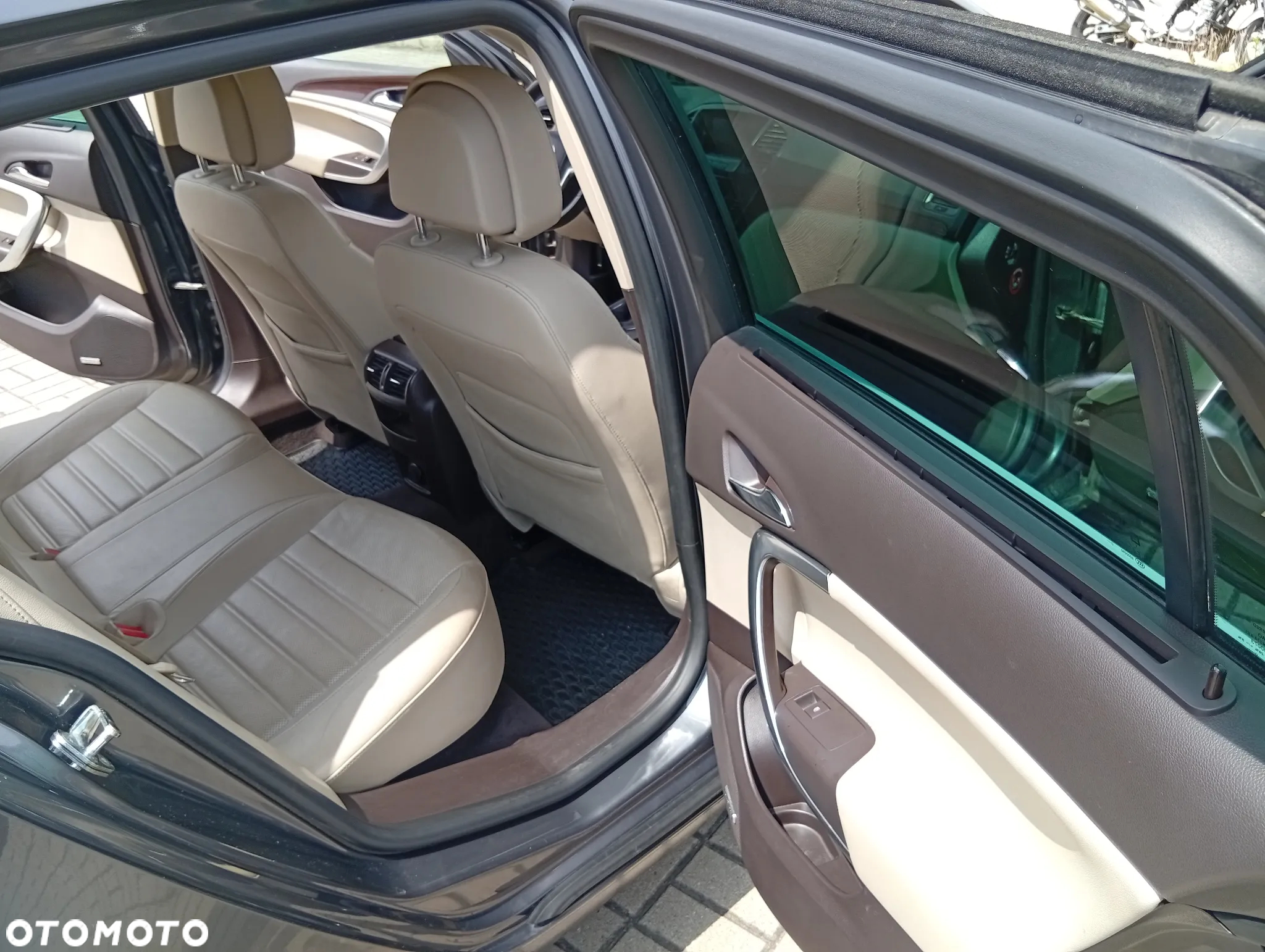 Opel Insignia 2.0 CDTI Sport - 22