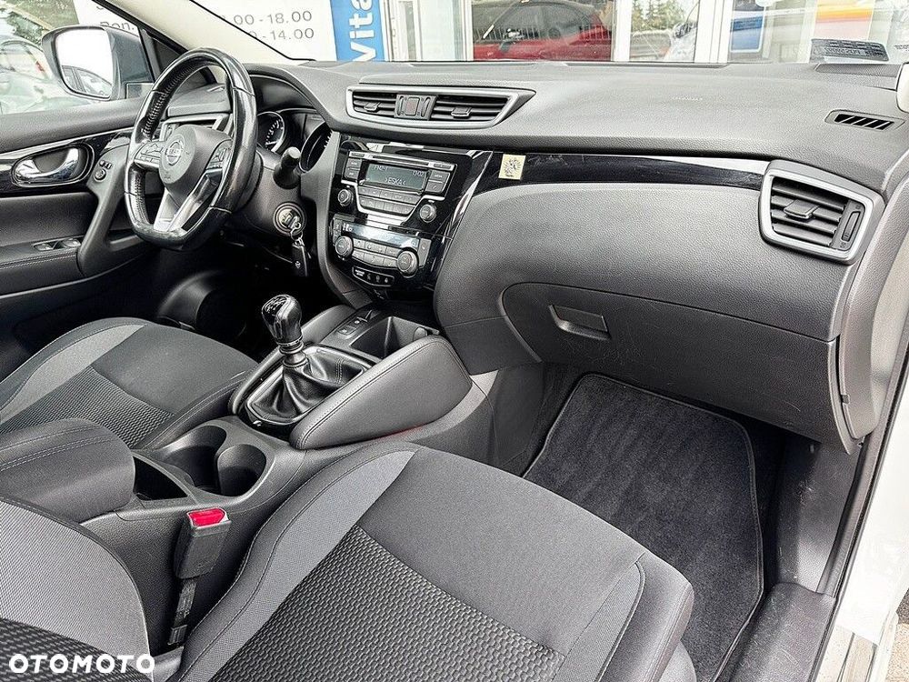 Nissan Qashqai 1.2 DIG-T N-Connecta - 10