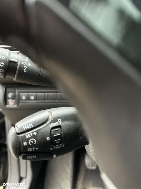 Peugeot 308 1.6 BlueHDi Allure S&S - 5