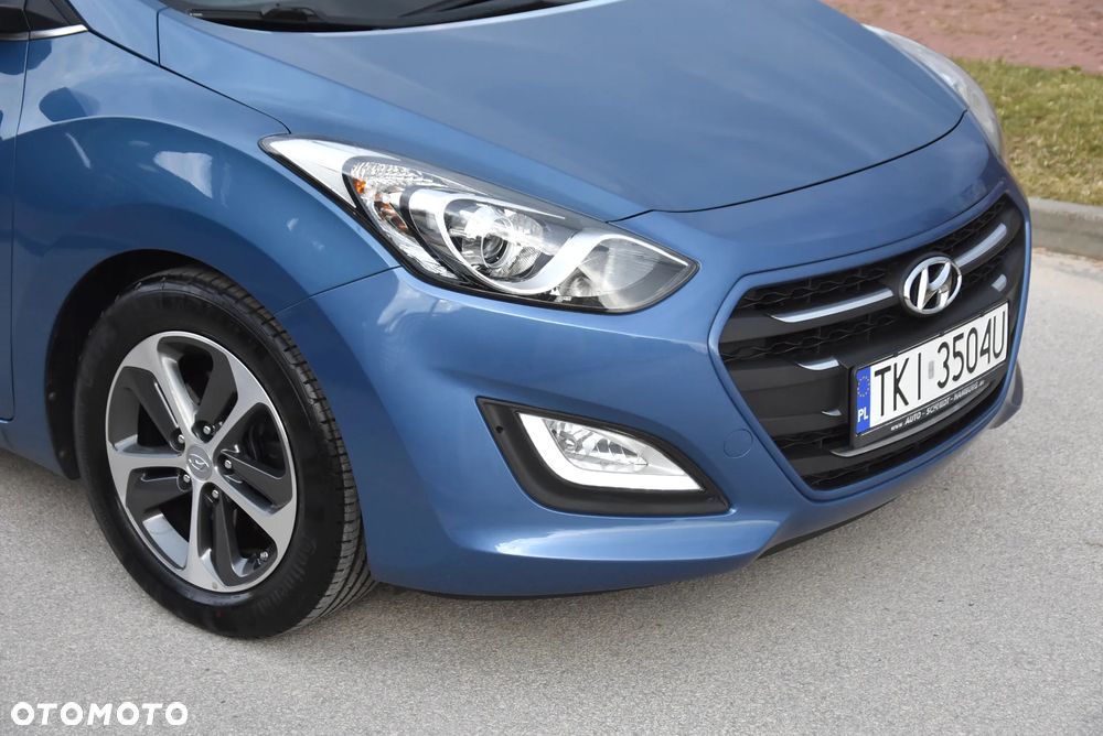 Hyundai i30 blue 1.6 GDI YES Gold - 13