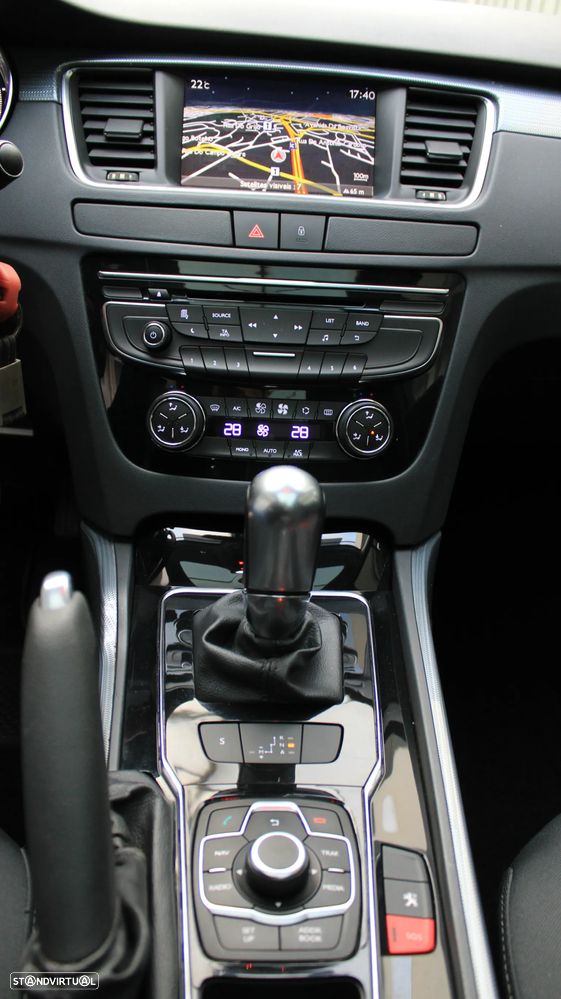 Peugeot 508 SW 1.6 e-HDi Allure 2-Tronic - 19