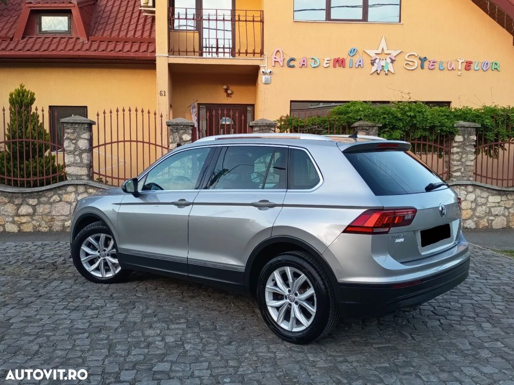 Volkswagen Tiguan - 5
