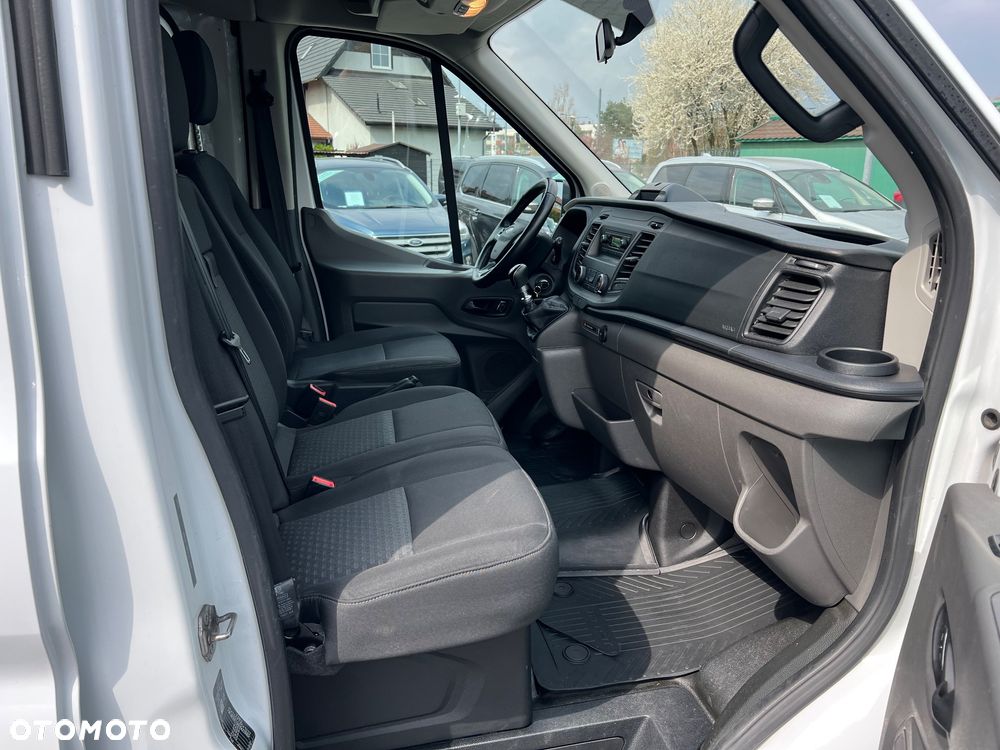 Ford Transit - 26