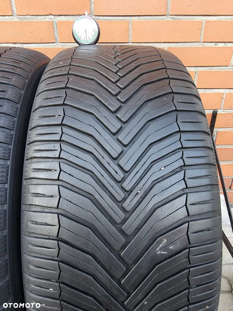 (P17) 245/45R19 102Y XL 5,5mm 21r / Michelin CrossClimate - 4