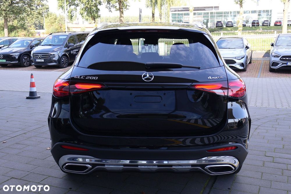 Mercedes-Benz GLC - 7