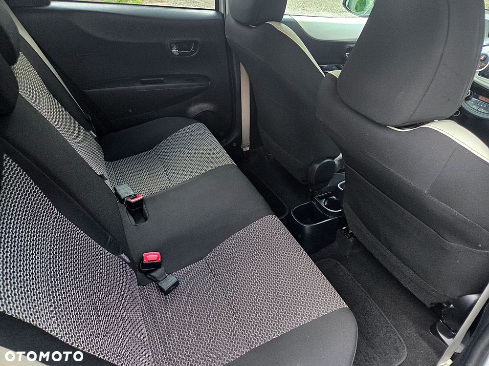 Toyota Yaris 1.33 VVT-i Executive - 15