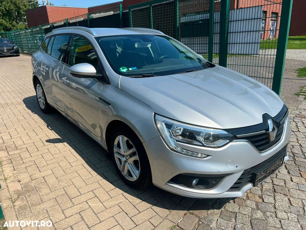 Renault Megane 1.5 dCi Expression - 8