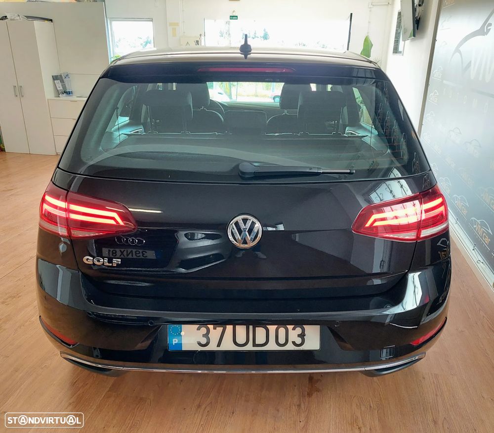 VW Golf 1.6 TDI Confortline - 12