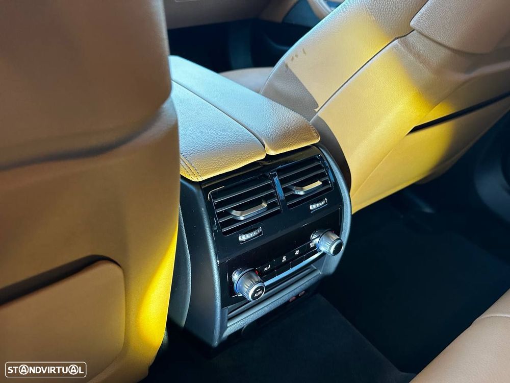 BMW 530 e iPerformance Pack M - 24