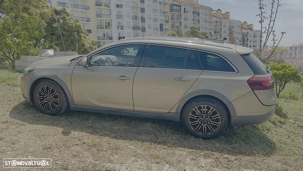 Opel Insignia Country Tourer 2.0 CDTi AWD S/S - 6