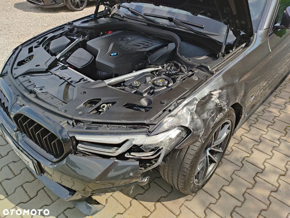BMW Seria 5 520i mHEV M Sport sport - 36
