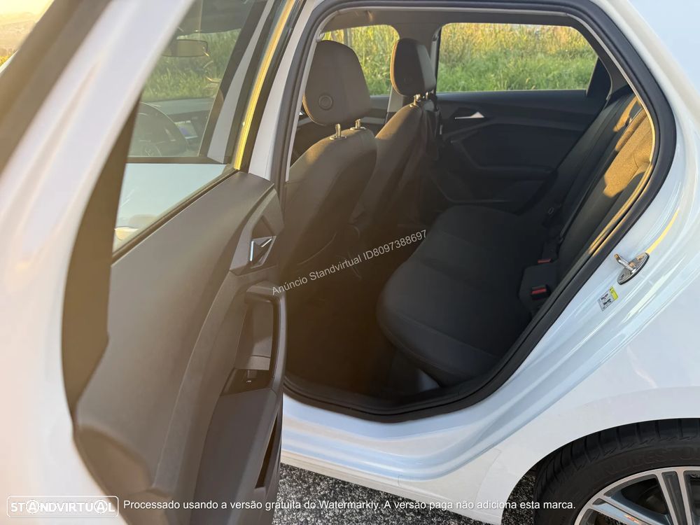 Audi A1 Sportback 35 TFSI S tronic - 13