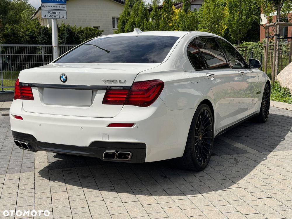 BMW Seria 7 - 11