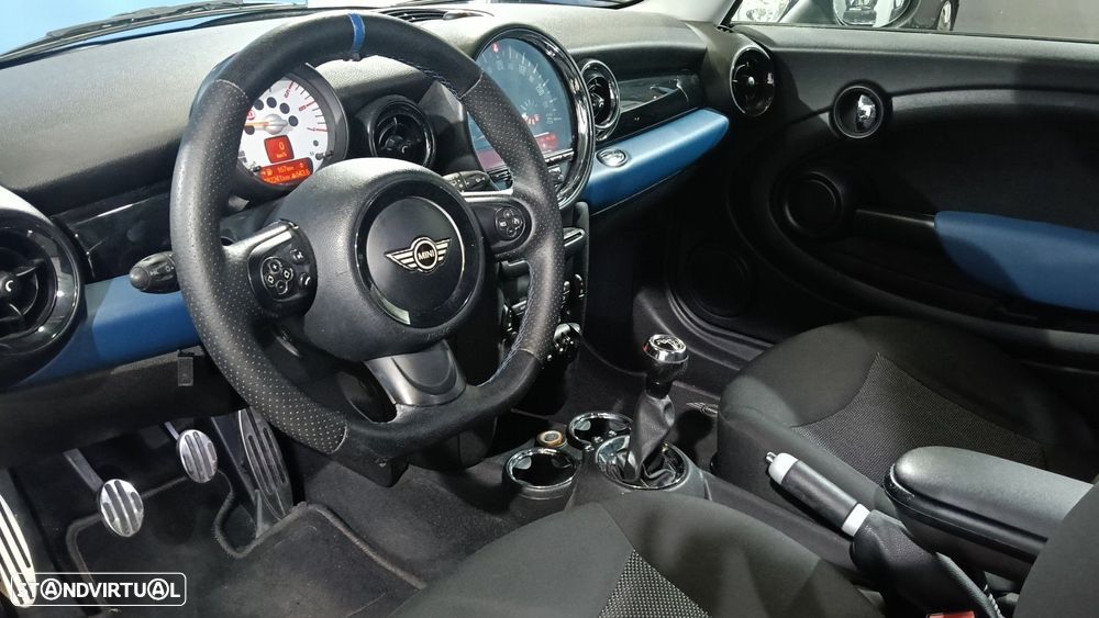 MINI 3 Portas Cooper D - 8