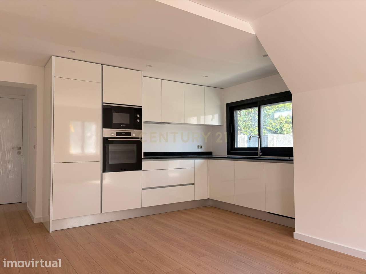 Moradia T3 com Obra total - Ramalde, Porto - Grande imagem: 4/30