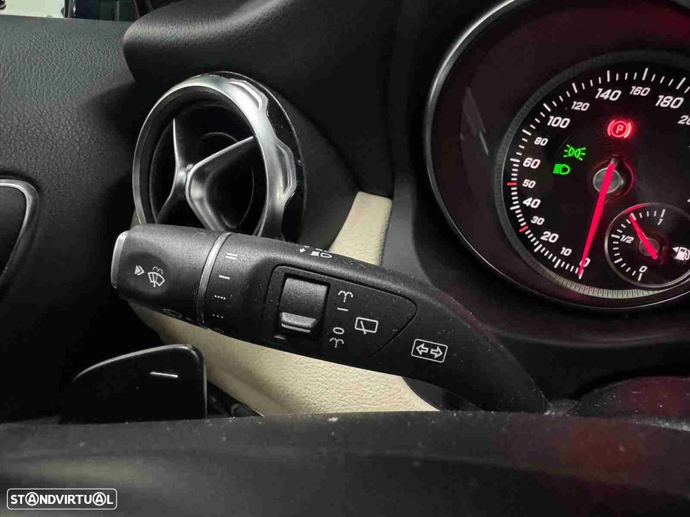 Mercedes-Benz GLA 200 CDi Urban Aut. - 11