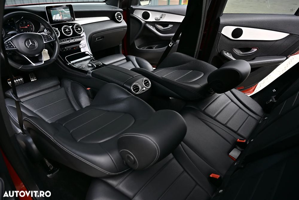 Mercedes-Benz GLC 250 d 4MATIC 9G-TRONIC AMG Line - 11