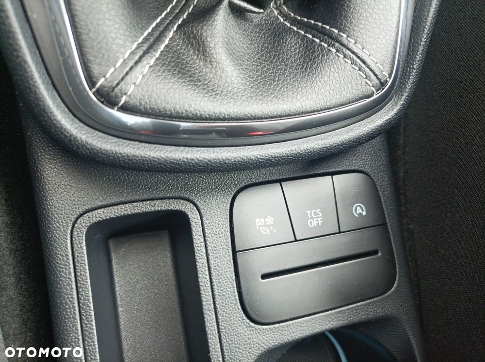Ford Fiesta 1.1 Titanium ASS - 26