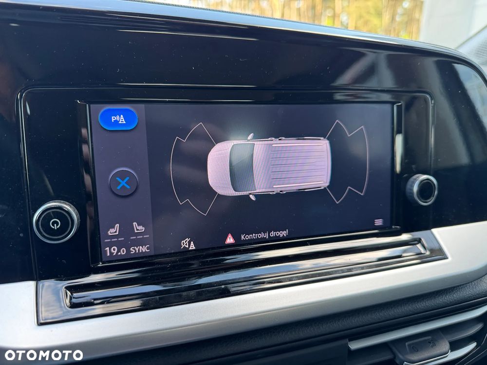 Ford Tourneo Connect 2.0 EcoBlue Active - 26