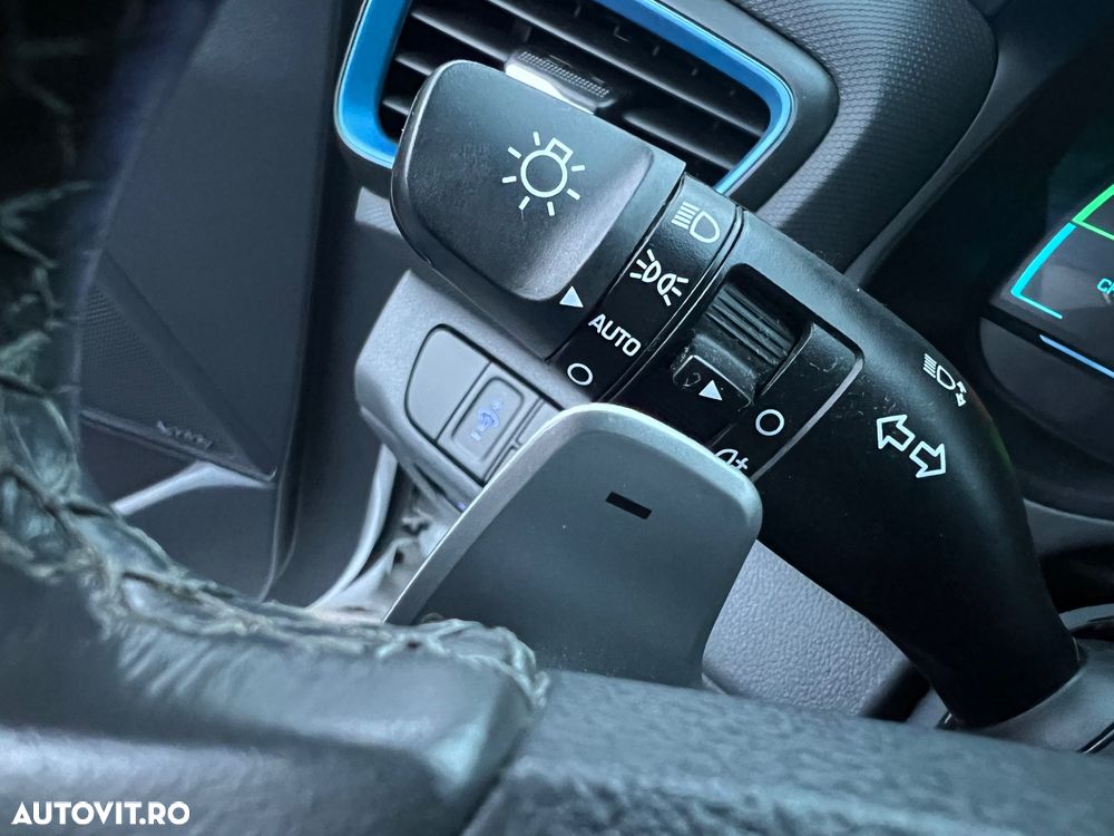 Hyundai IONIQ 1.6 GDI Premium - 19