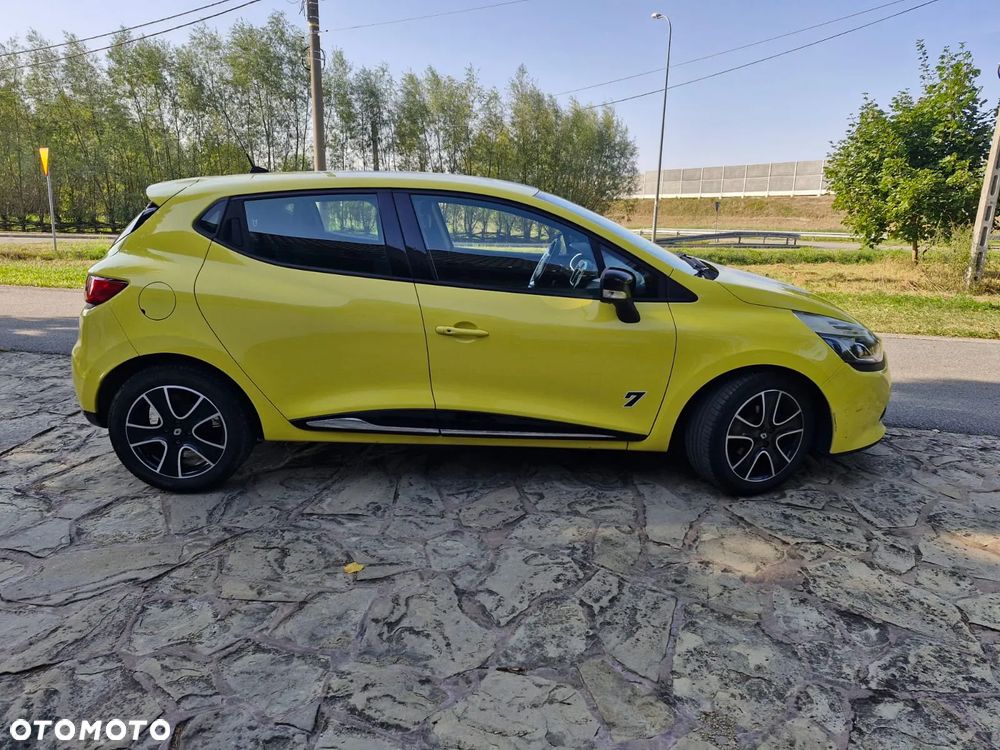Renault Clio TCe 90 Luxe - 13