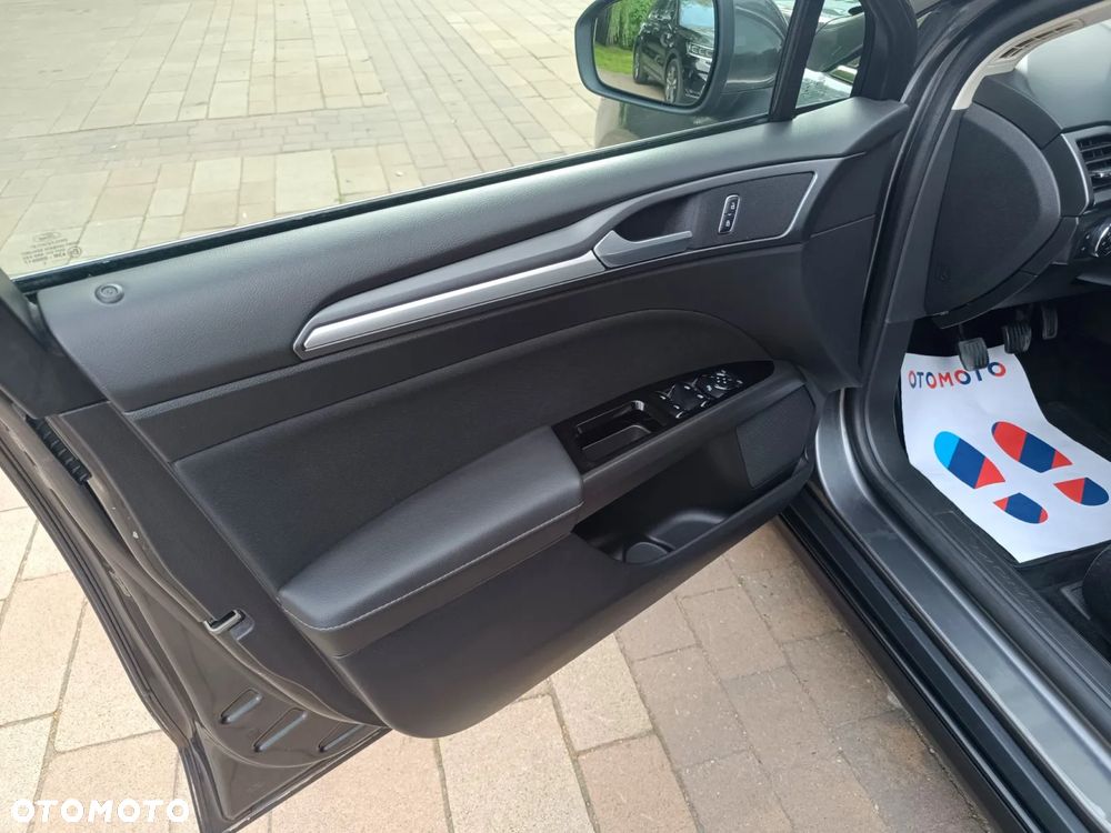 Ford Mondeo 2.0 TDCi Ambiente Plus - 23