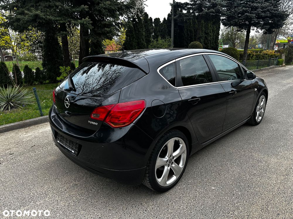 Opel Astra 1.4 Turbo Innovation - 11