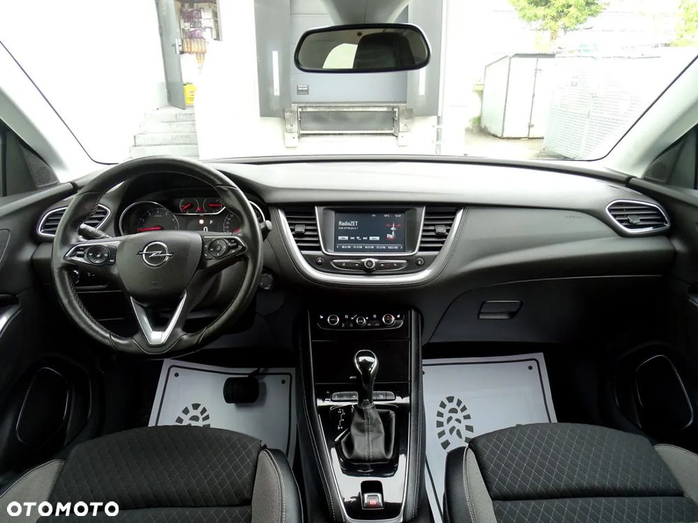 Opel Grandland X 1.2 Start/Stop Automatik Business Edition - 17