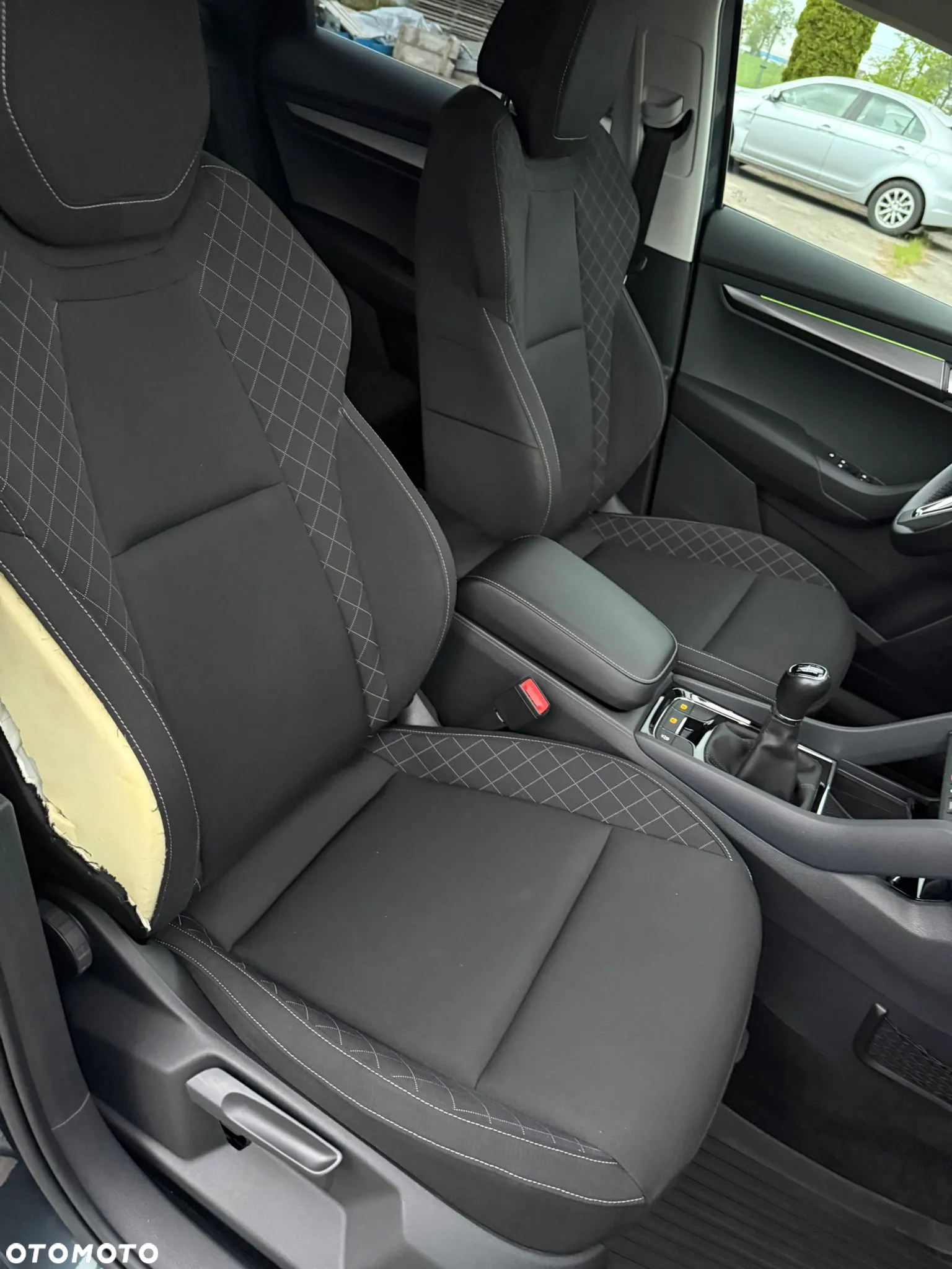 Skoda Karoq 1.0 TSI GPF 4x2 Ambition - 16